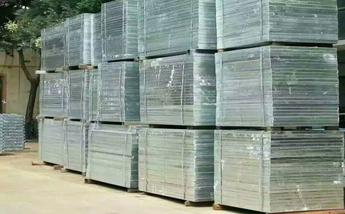 鋼格柵專業生產廠家.jpg